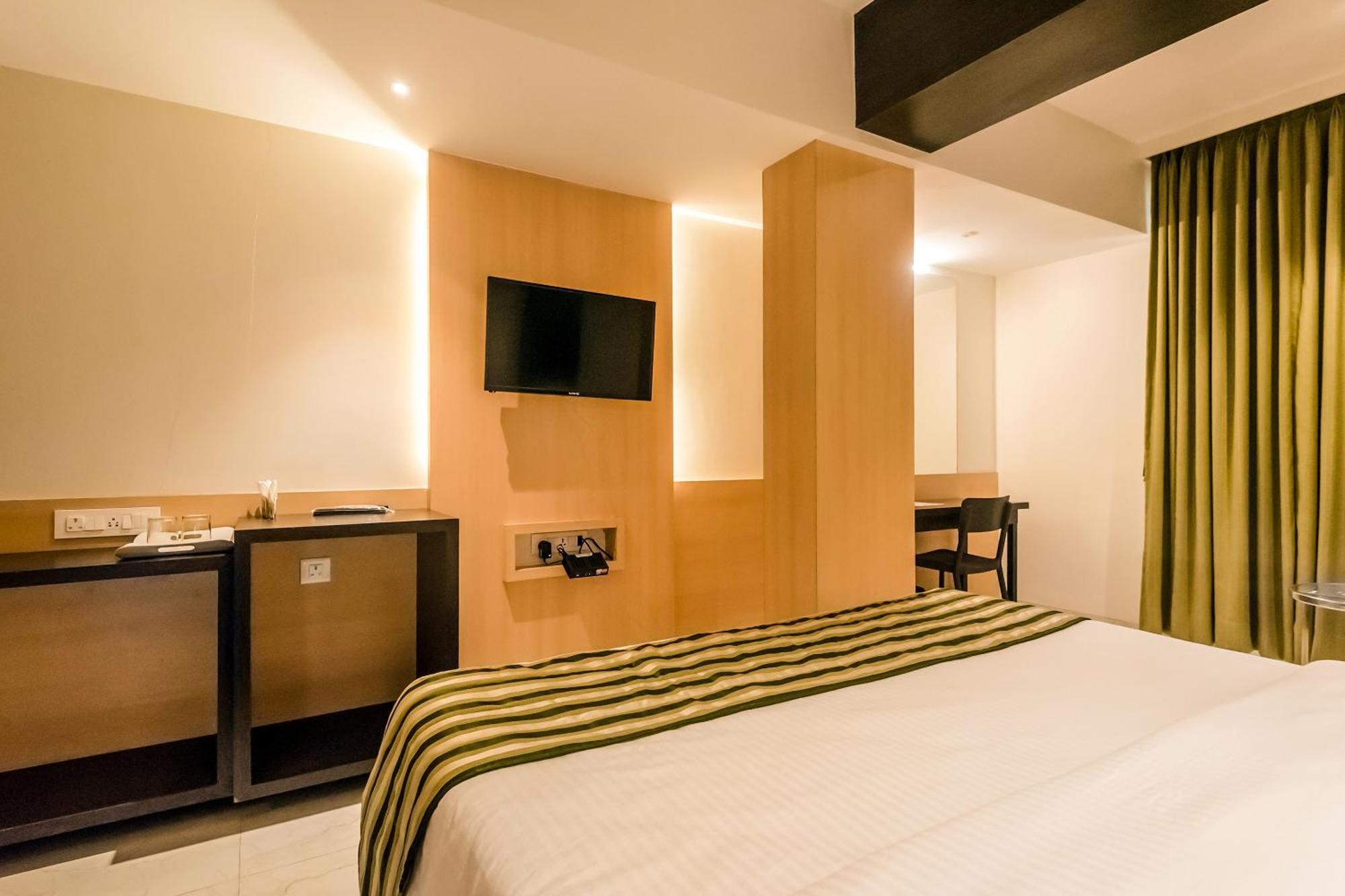 Super Capital O Hotel Konar Inn Turambhe Eksteriør billede